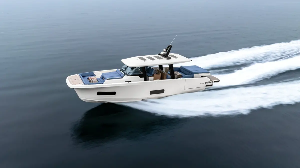 Aiata Sunfinder 50 Yat